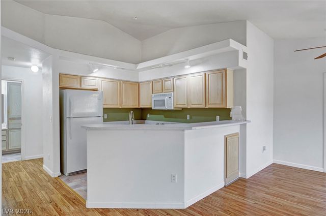 322 Sunward Drive 322, Henderson, NV 89014