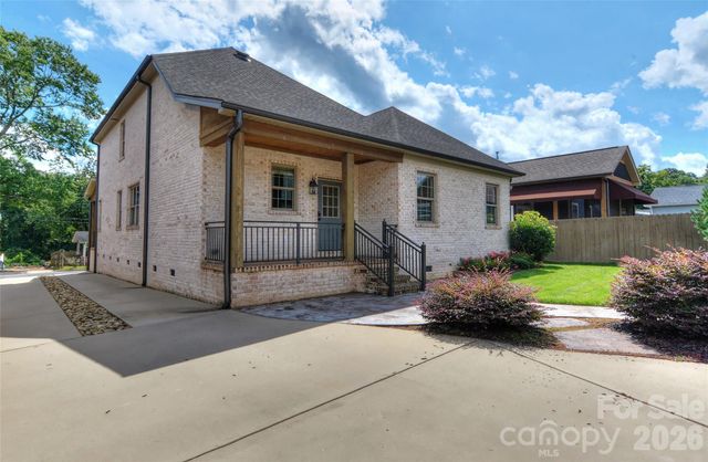 108 Bryant Street, Belmont, NC 28012