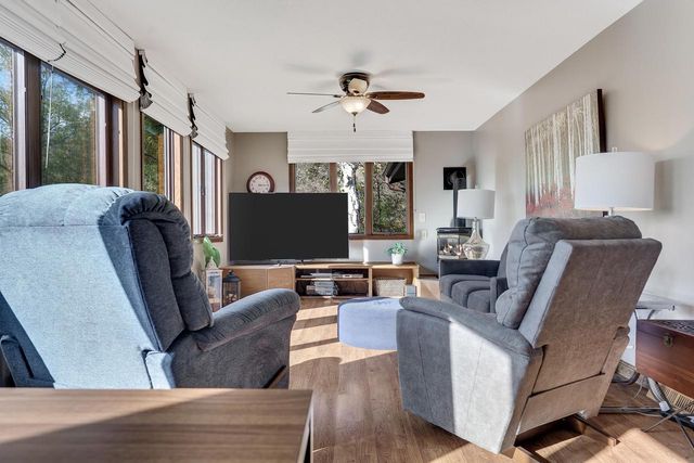 N6061 Summerglow TRAIL, Onalaska, WI 54650