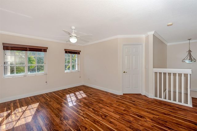 7919 NW 20th St, Pembroke Pines, FL 33024