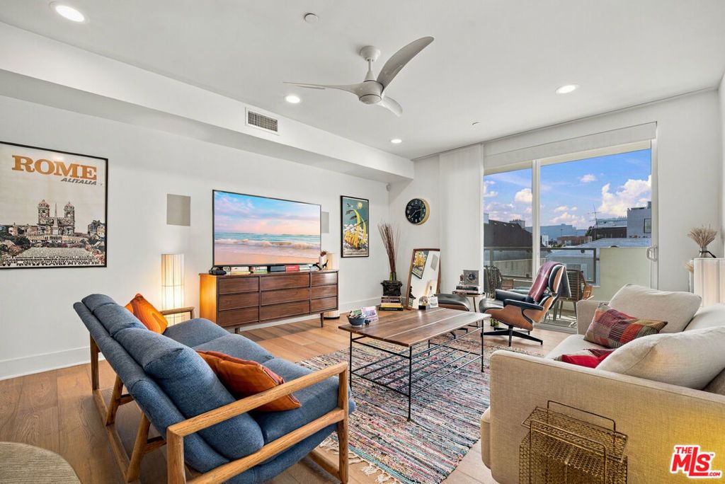 118 N Kings Road 301, Los Angeles, CA 90048 — photo 4