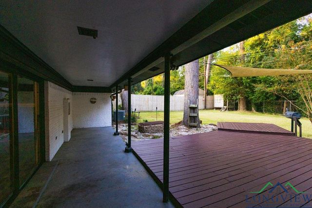 1909 Mary Jane Dr, Longview, TX 75601