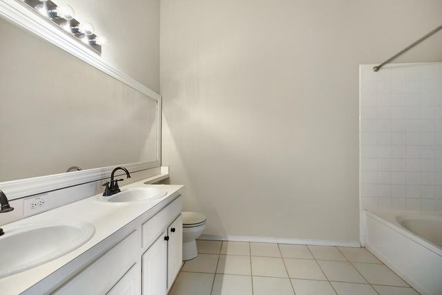 2403 LAKE WOODBERRY CIRCLE, Brandon, FL 33510