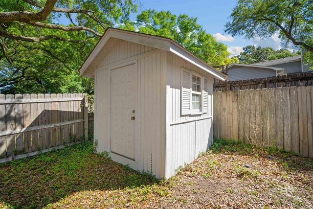 3005 Alexandria Court, Mobile, AL 36693