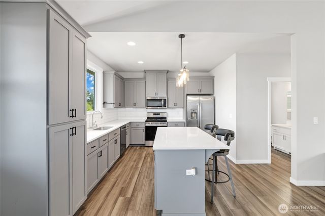10612 Palisades Street SE, Yelm, WA 98597