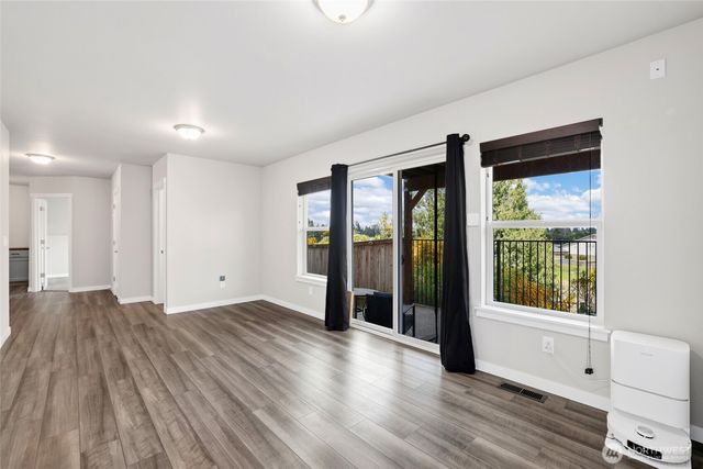 10612 Palisades Street SE, Yelm, WA 98597
