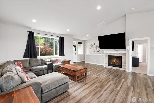 10612 Palisades Street SE, Yelm, WA 98597