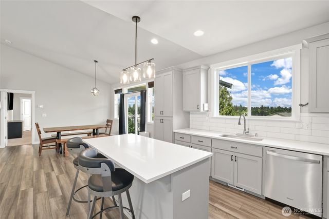 10612 Palisades Street SE, Yelm, WA 98597