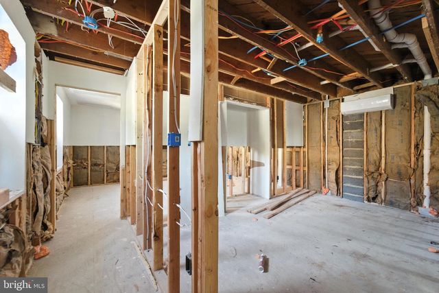 4 W OVERLEA AVE, Baltimore, MD 21206