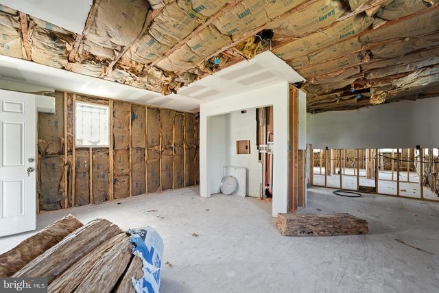 4 W OVERLEA AVE, Baltimore, MD 21206