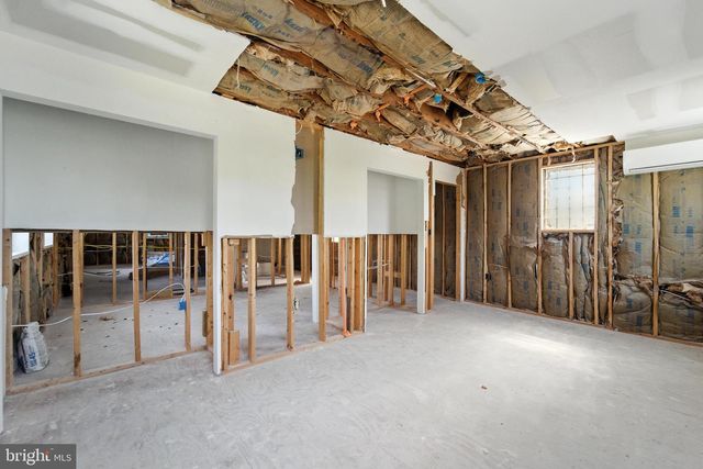 4 W OVERLEA AVE, Baltimore, MD 21206