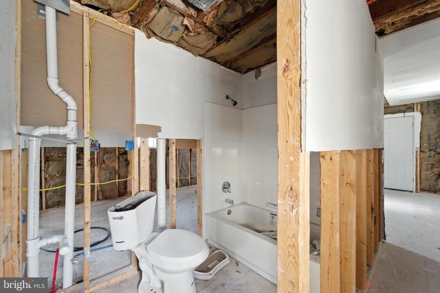 4 W OVERLEA AVE, Baltimore, MD 21206