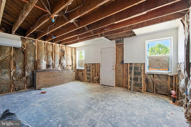 4 W OVERLEA AVE, Baltimore, MD 21206