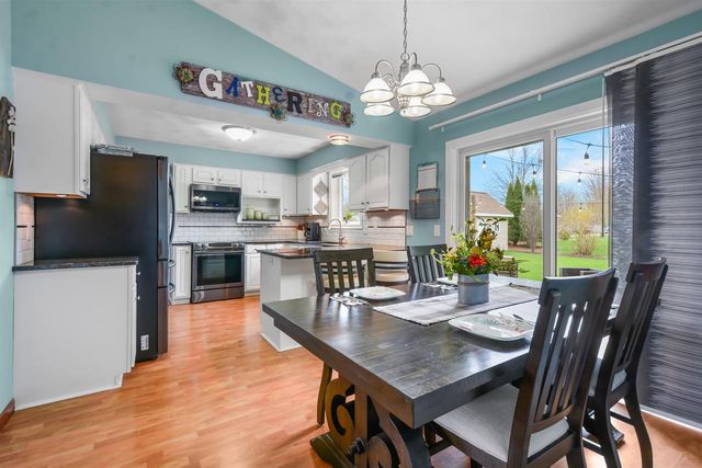 W5997 GARNET DRIVE, Appleton, WI 54915