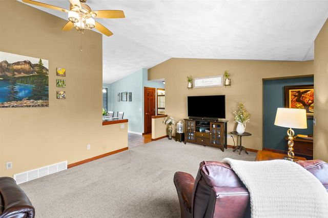 W5997 GARNET DRIVE, Appleton, WI 54915