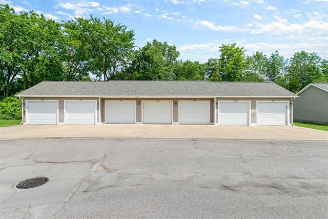 1407 Millbrook Trail, Ann Arbor, MI 48108