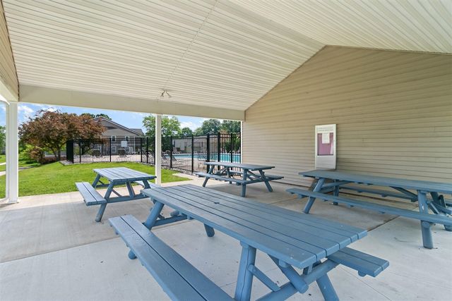 1407 Millbrook Trail, Ann Arbor, MI 48108