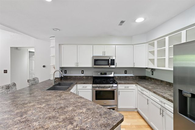 1407 Millbrook Trail, Ann Arbor, MI 48108