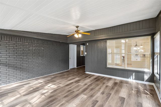 6402 Rockland Drive, Arlington, TX 76016