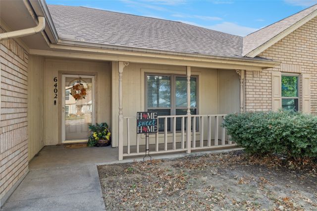 6402 Rockland Drive, Arlington, TX 76016