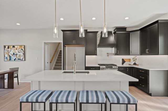 2801 EASLEY CABIN CIR, Columbia, MO 65201