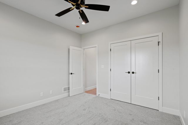 2801 EASLEY CABIN CIR, Columbia, MO 65201