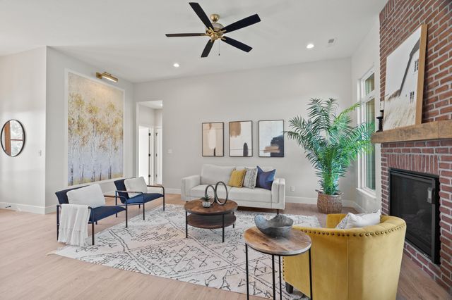 2801 EASLEY CABIN CIR, Columbia, MO 65201