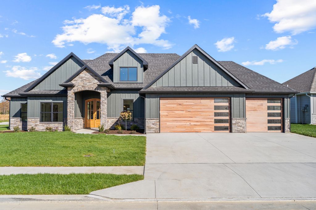 2801 EASLEY CABIN CIR, Columbia, MO 65201