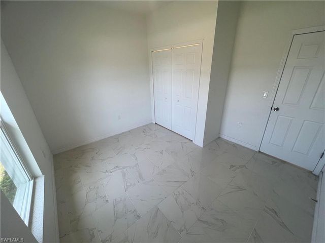 2805 20th ST SW, Lehigh Acres, FL 33976