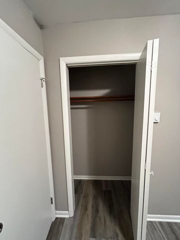 8943 N 300 W, Lake Village, IN 46349