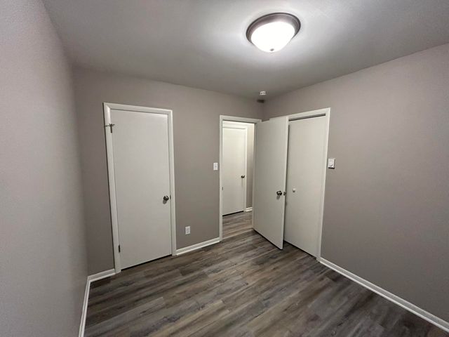 8943 N 300 W, Lake Village, IN 46349