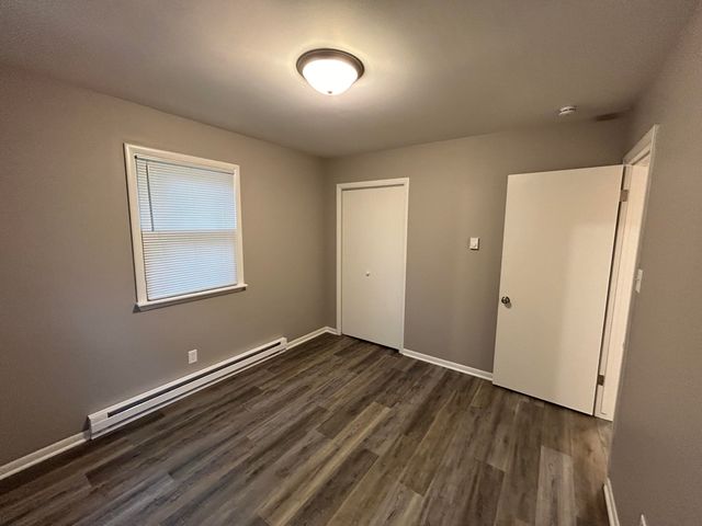 8943 N 300 W, Lake Village, IN 46349