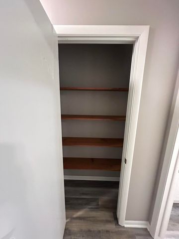 8943 N 300 W, Lake Village, IN 46349