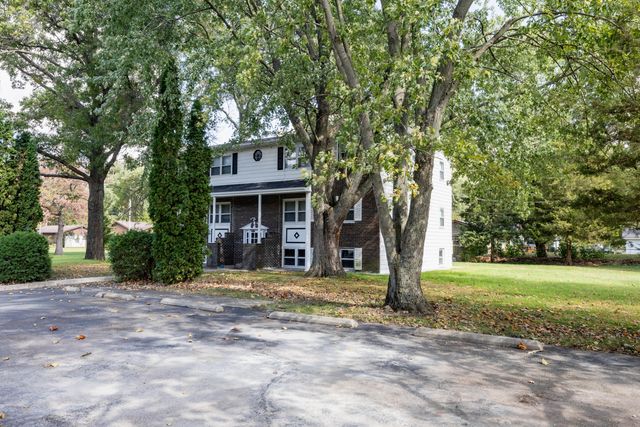 8943 N 300 W, Lake Village, IN 46349