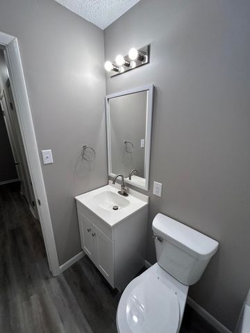 8943 N 300 W, Lake Village, IN 46349