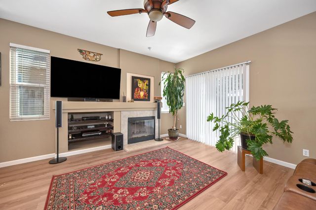 9158 Rose Parade Way, Sacramento, CA 95826