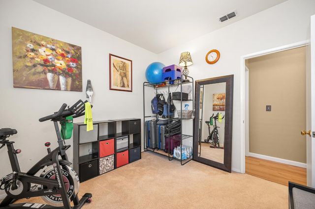 9158 Rose Parade Way, Sacramento, CA 95826