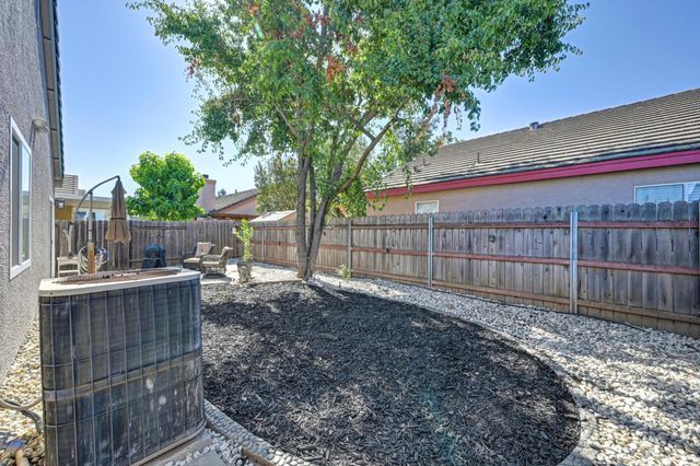 9158 Rose Parade Way, Sacramento, CA 95826