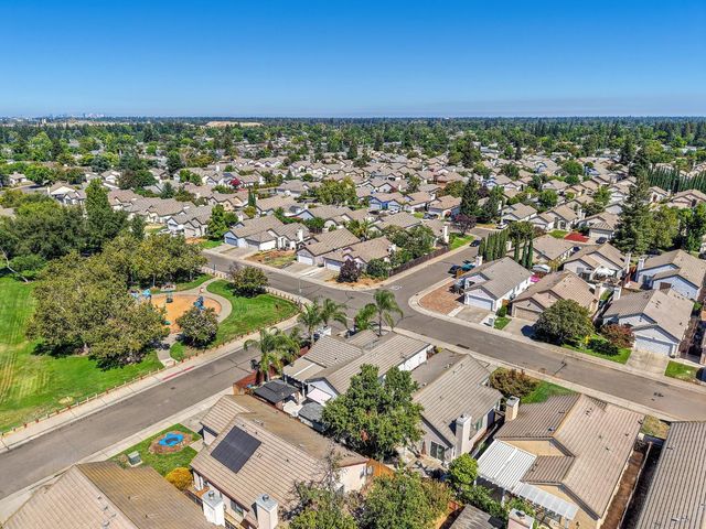 9158 Rose Parade Way, Sacramento, CA 95826