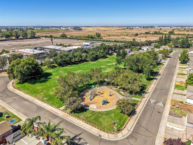 9158 Rose Parade Way, Sacramento, CA 95826