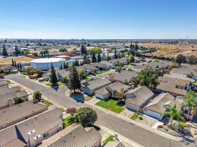 9158 Rose Parade Way, Sacramento, CA 95826