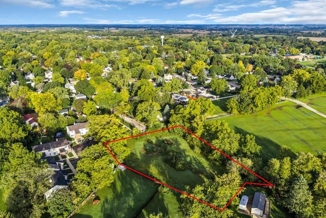 216 E JEFFERSON STREET, Elkhorn, WI 53121