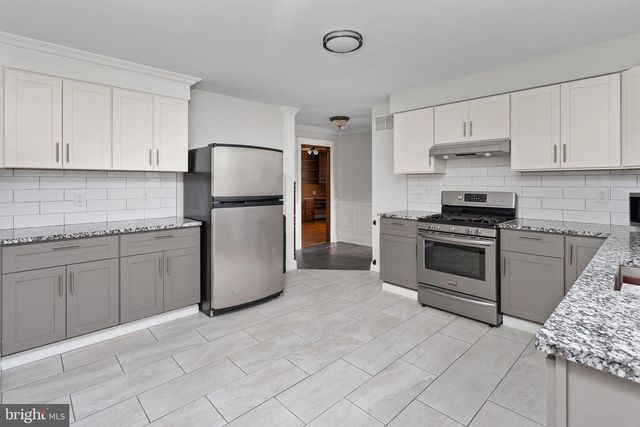 3438 E STATE STREET EXT, Hamilton, NJ 08619
