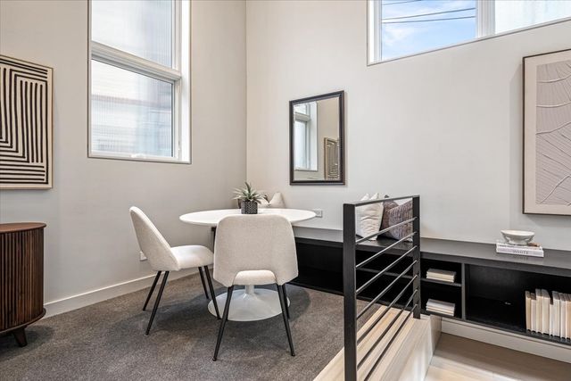 2209 N Seminary Avenue, Chicago, IL 60614