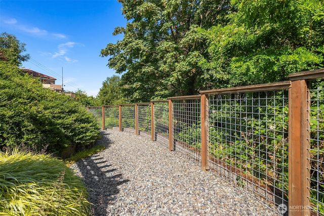 3218 36th Avenue SW, Seattle, WA 98126