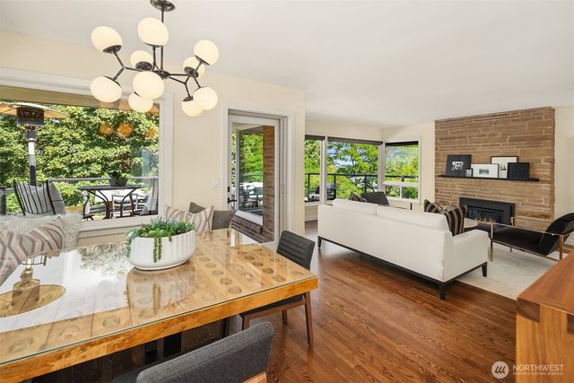 3218 36th Avenue SW, Seattle, WA 98126