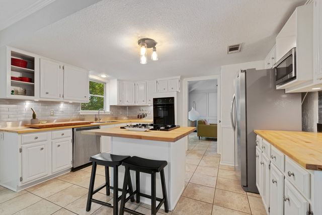 3004 Foxboro Drive, Richardson, TX 75082