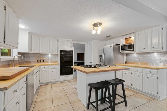 3004 Foxboro Drive, Richardson, TX 75082