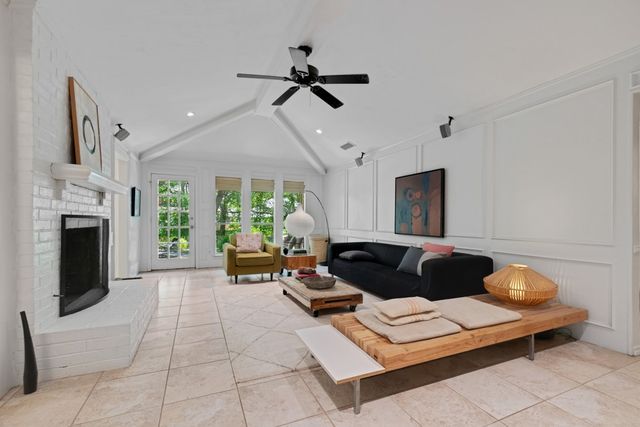 3004 Foxboro Drive, Richardson, TX 75082