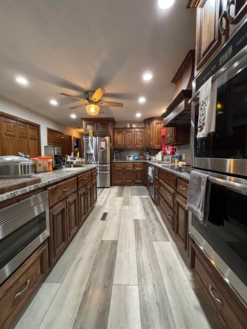 3705 Rustwood Road, Joplin, MO 64801